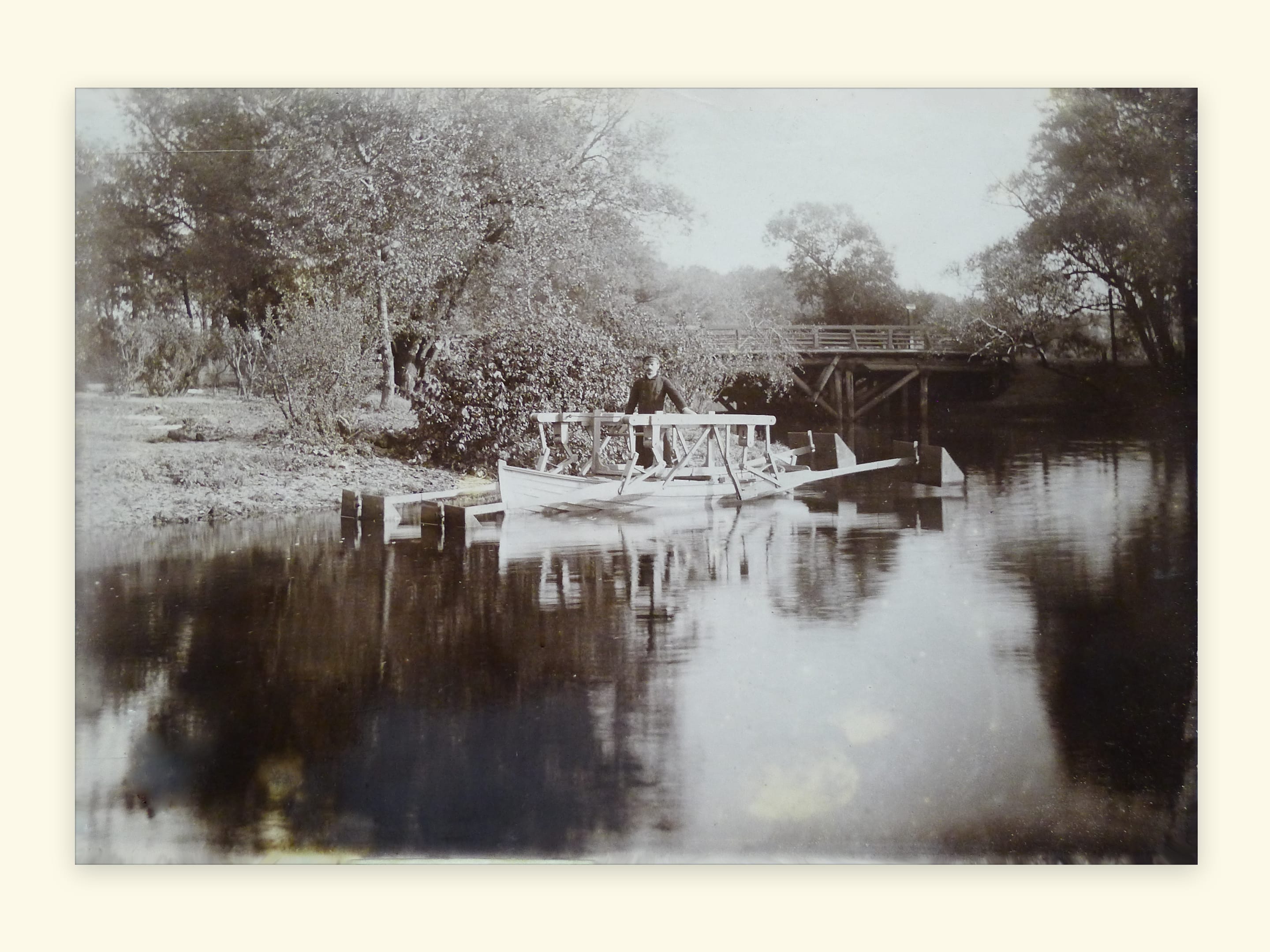 Архивная фотография одной из лодок (CNAM)