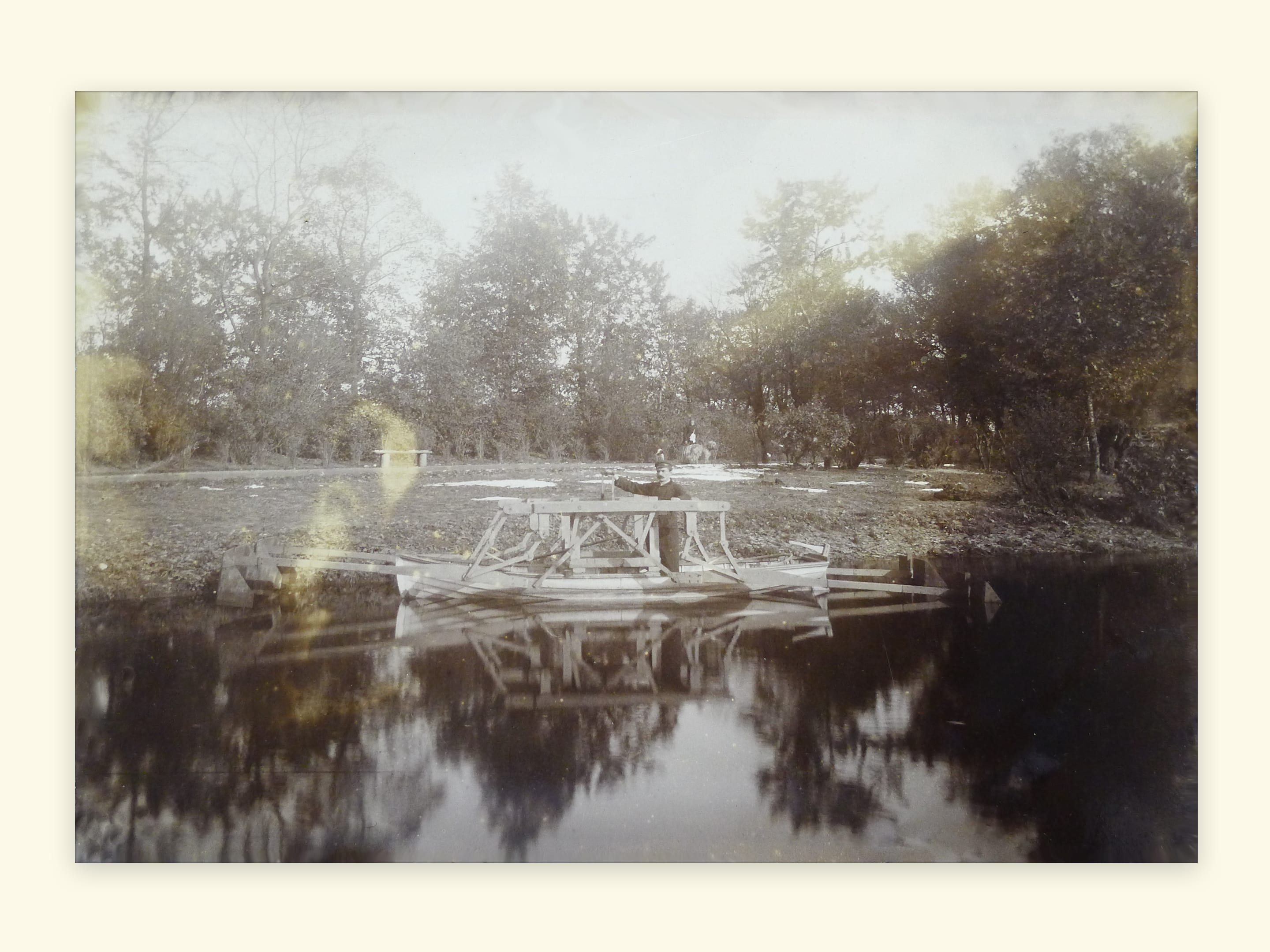 Архивная фотография одной из лодок (CNAM)