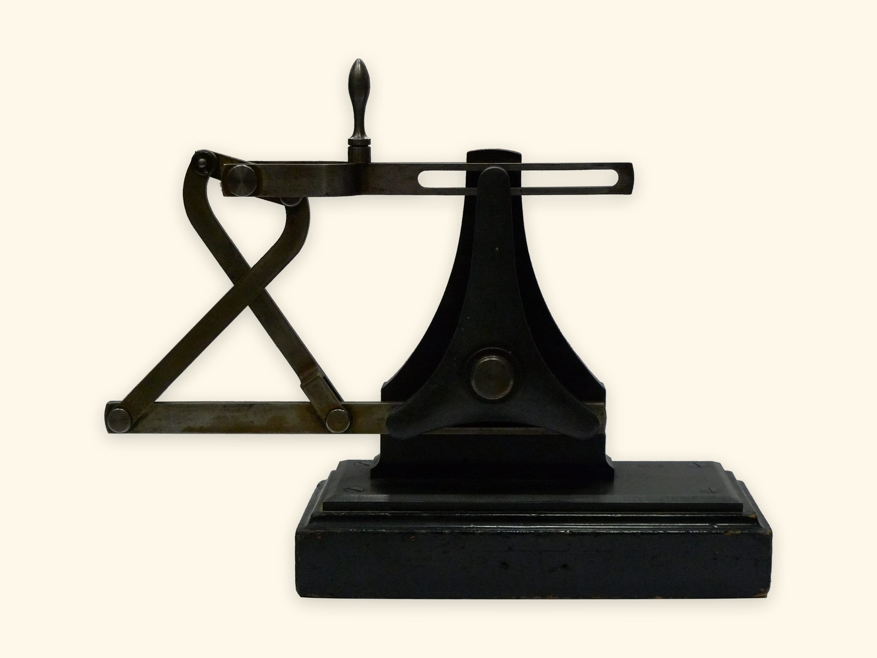 Модель Чебышева (МГТУ)